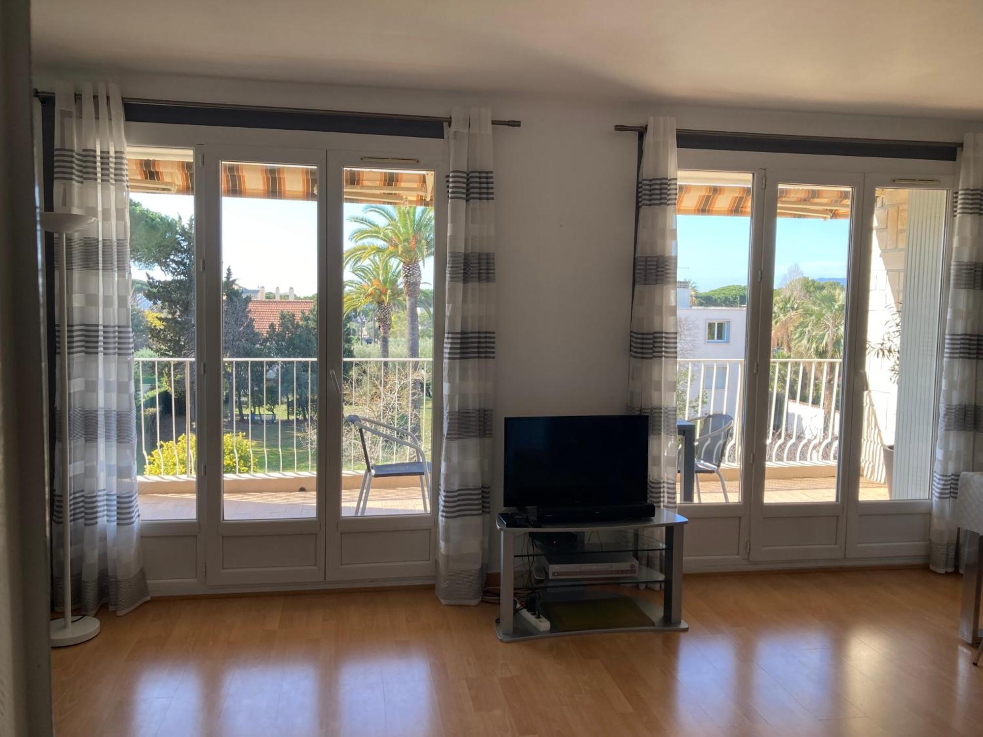 Les Palmiers Apartamento Saint-Cyr-sur-Mer Exterior foto